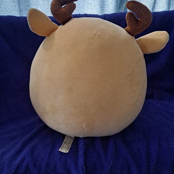 Snackles Reese's Reindeer - Picture 2 of 2